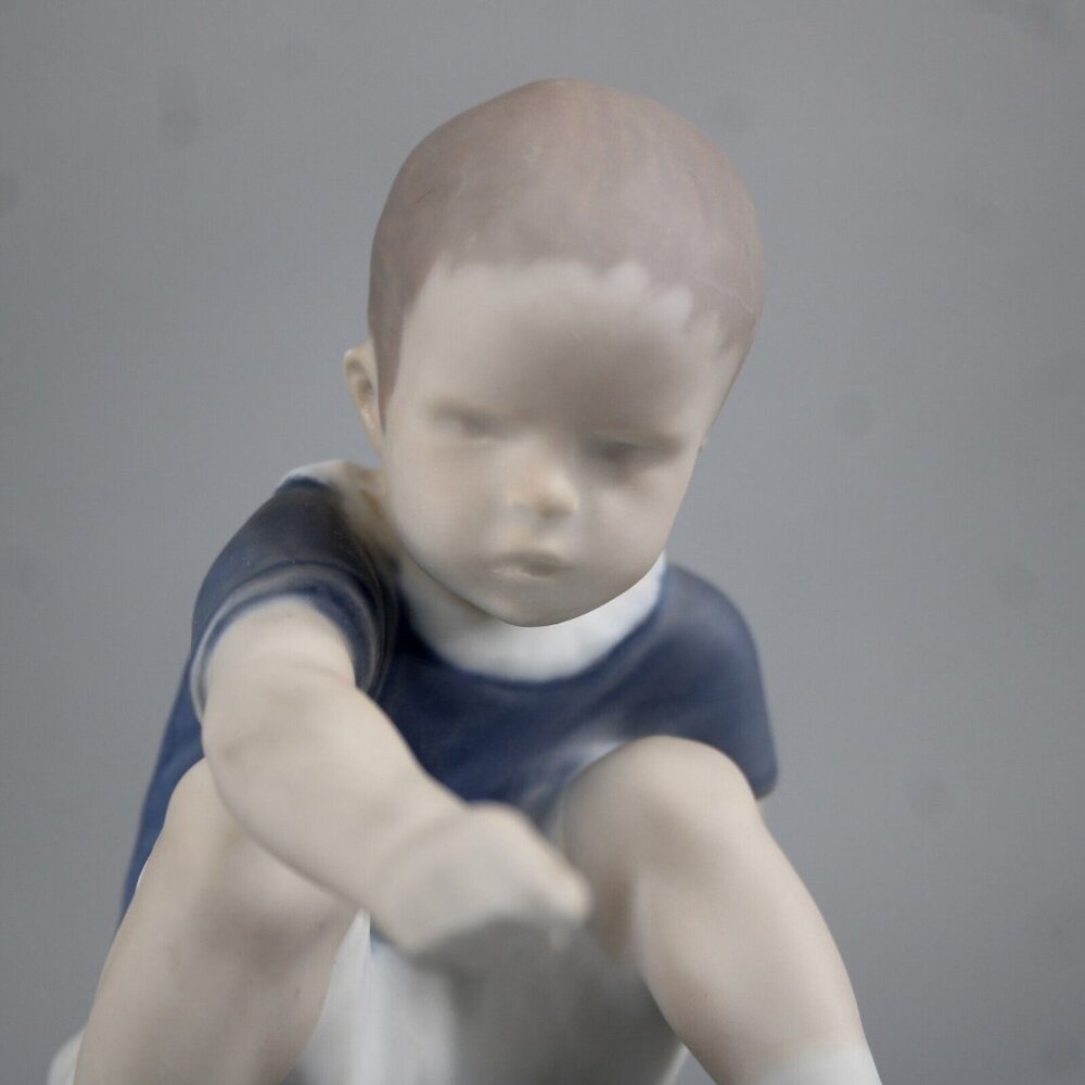B & G Copenhagen Porcelain 1636 Dickie Boy 4.5" Figurine - Picture 5 of 16